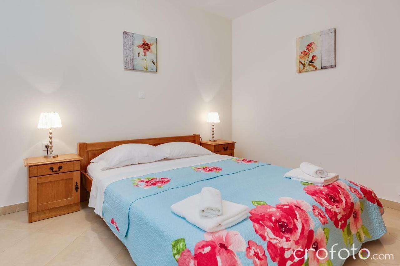 Apartmani Niko Kožino Zewnętrze zdjęcie